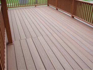 Choosing the Right 1 2 inch thick composite decking for Your Home